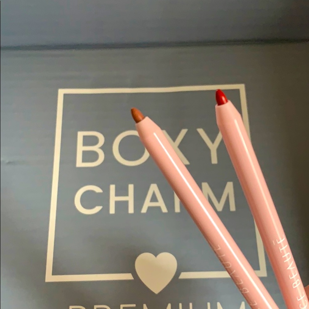 Ace Beaute Draw It Lip Liner Duo